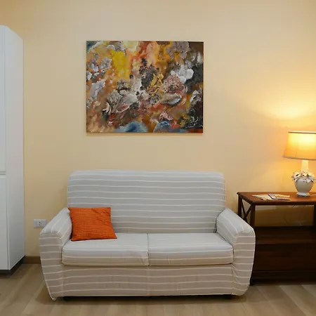 Donnaregina Boutique Apartment *